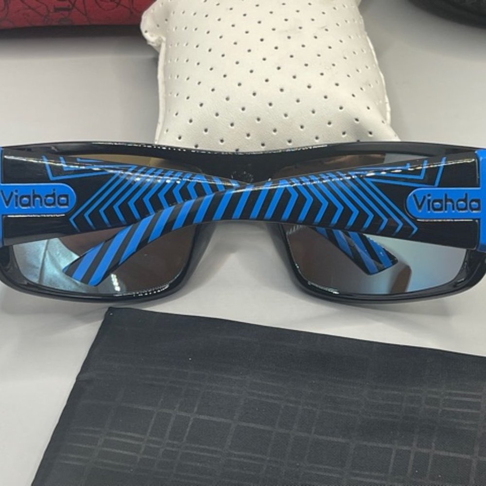 Two RockStar Model Sunglasses - Picture 7 of 10